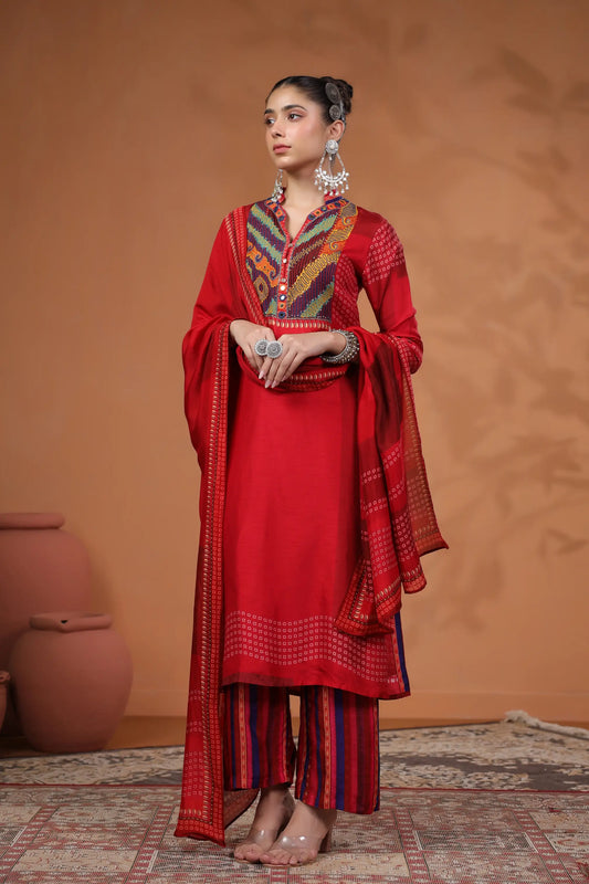 Traditional Stripes Print Straight Kurti with Pant and Printed Dupatta