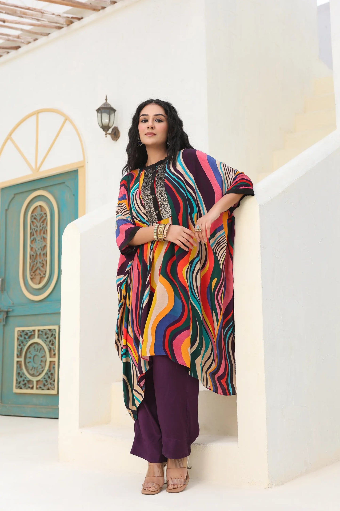 Abstract Print Kaftan With Sequins Embellish Neck