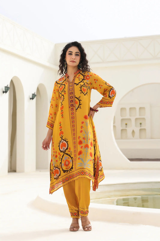 Traditional Print Straight Kurti with Pant