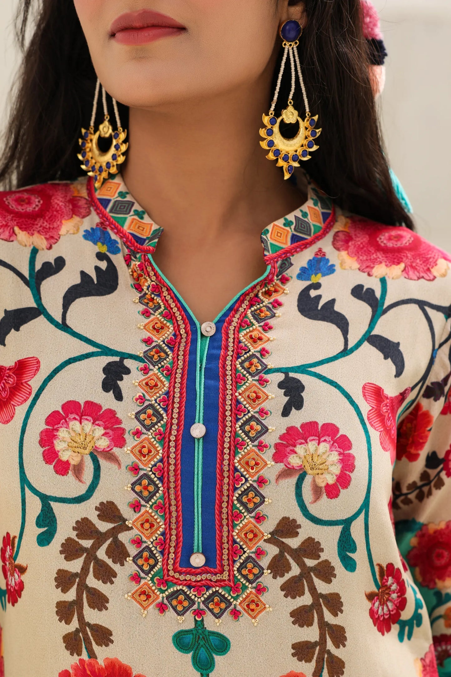 Traditional Print Straight Kurti with Pant