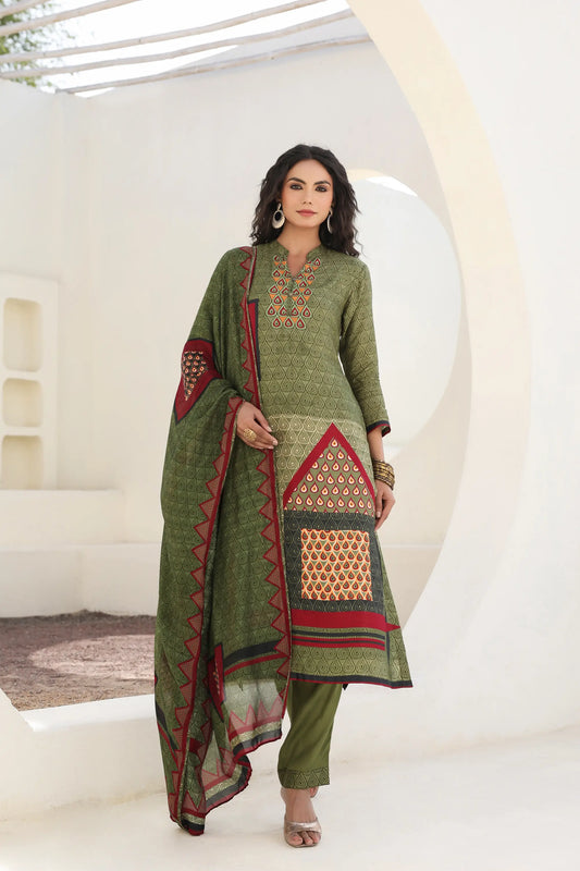 Traditional Print Straight Kurti with Pant and Printed Dupatta