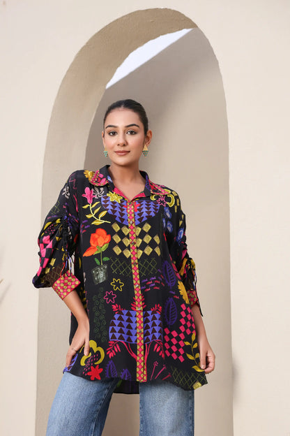 Printed Short Top with light Embellish