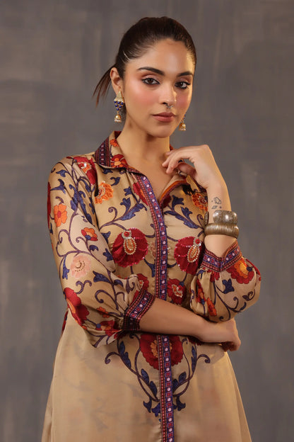 Aysymettrical Traditional Kurta Pant with Yok Embelliseh