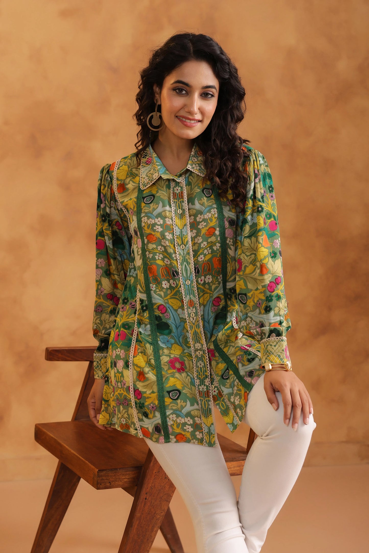 Printed Short Top with Lace work