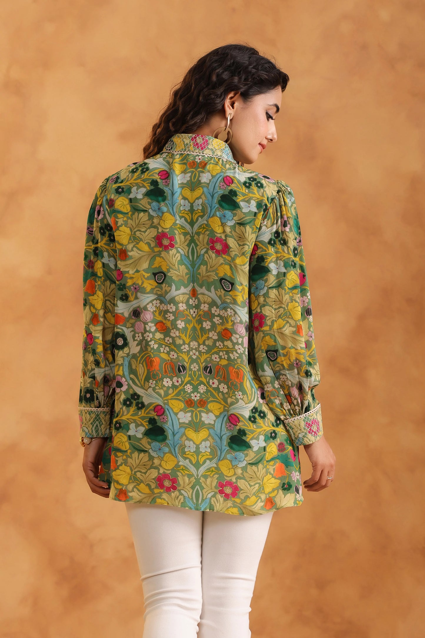 Printed Short Top with Lace work