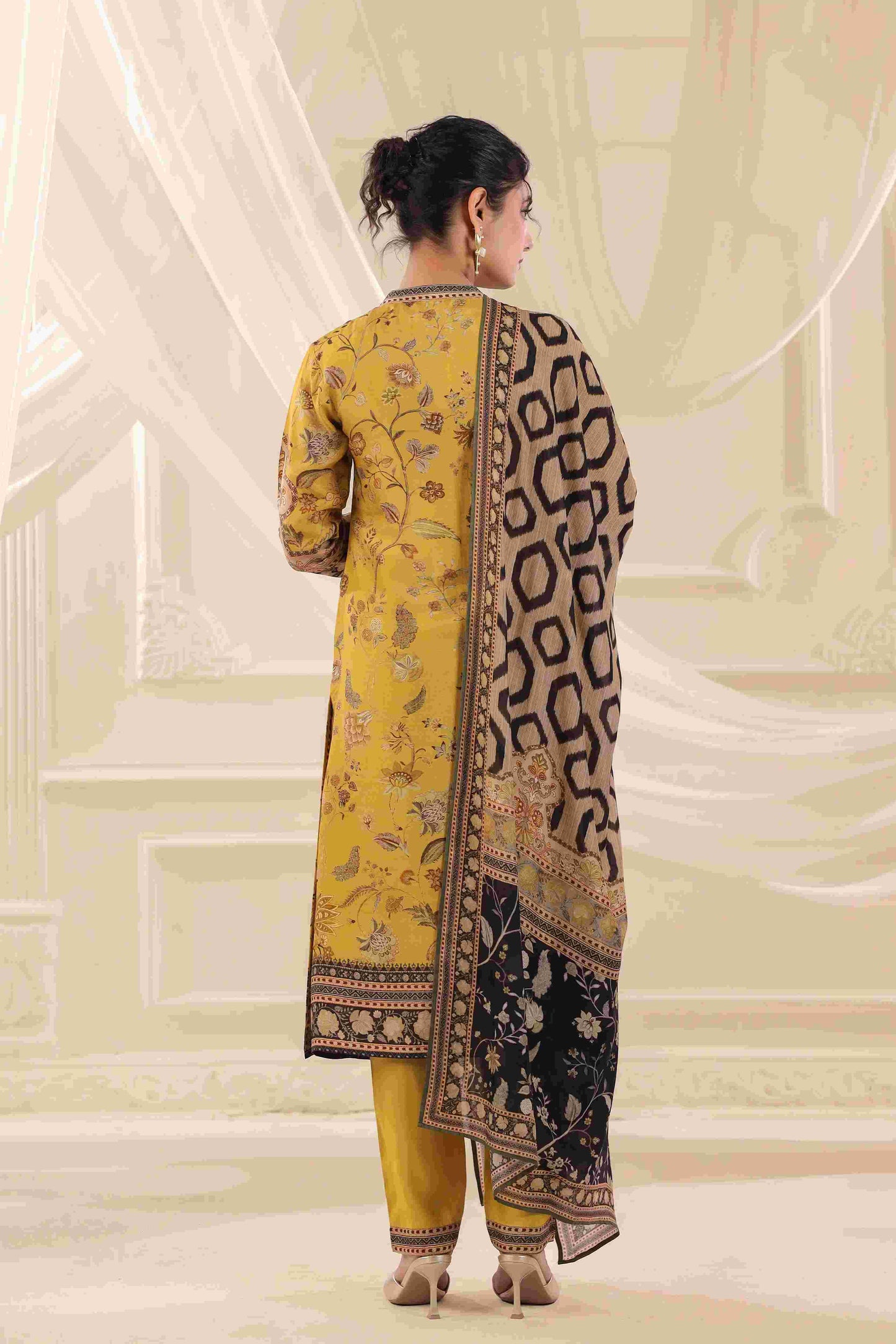 Traditional Suit Set